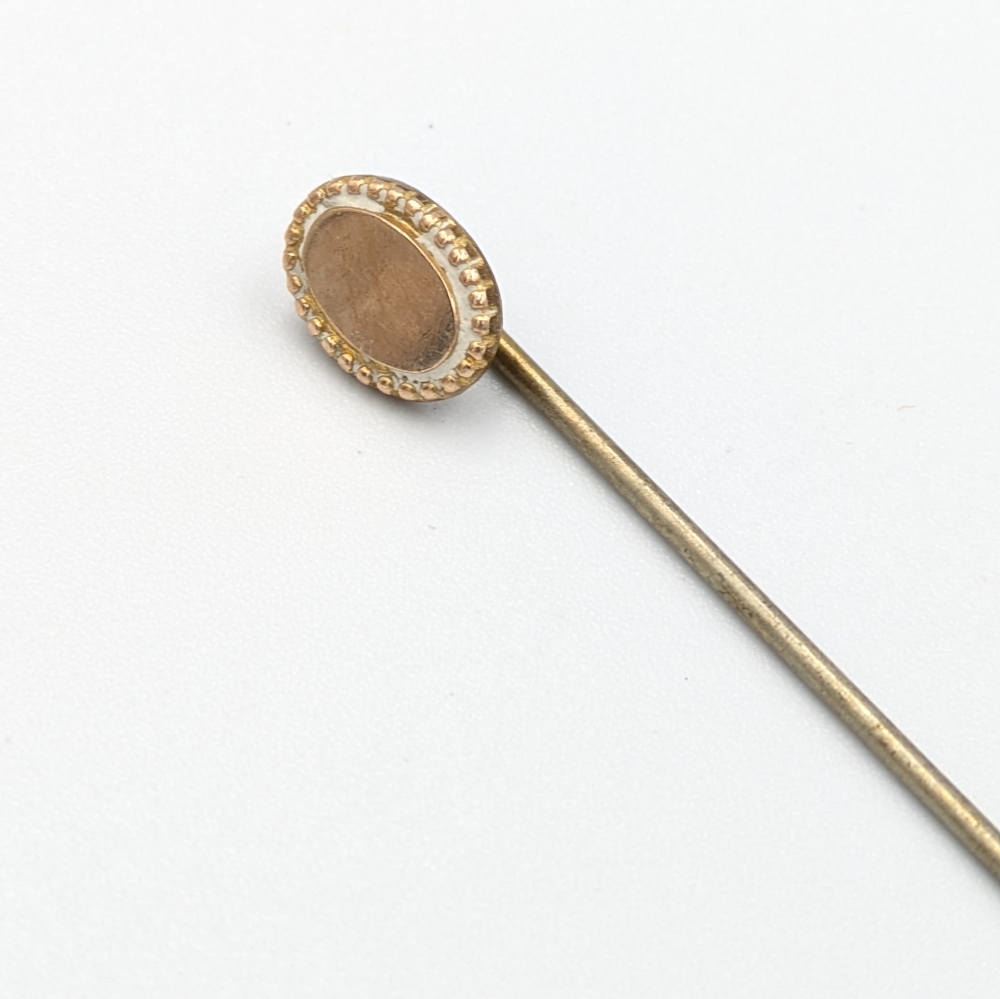 Antique Victorian oval stick pin/ hat pin / lapel pin